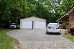 3253 Meadow Rd, Lumberton, NC 28358 - Photo 5