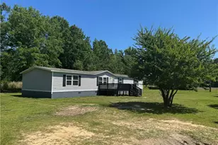 2273 Bee Gee Rd, Lumberton, NC 28358 - Photo 1