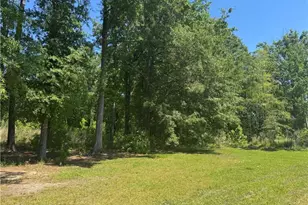 2273 Bee Gee Rd, Lumberton, NC 28358 - Photo 7