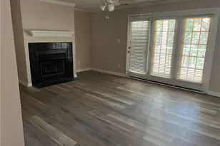 380 Bubble Creek Ct, Fayetteville, NC 28311 - Photo 9