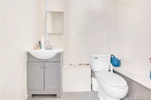 1110 Oakridge Blvd, Lumberton, NC 28358 - Photo 11