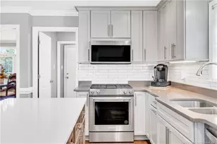 1110 Oakridge Blvd, Lumberton, NC 28358 - Photo 3