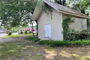 208 S Bond St, Rowland, NC 28383 - Photo 5