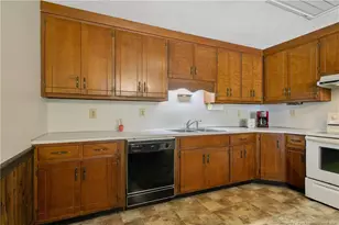 2530 Adkins Hill Dr, Fayetteville, NC 28306 - Photo 19