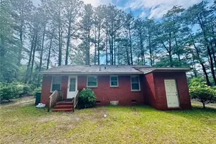 803 Floyd St, Fairmont, NC 28340 - Photo 5