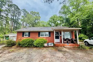 803 Floyd St, Fairmont, NC 28340 - Photo 1