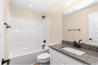 211 E Washington Street, Coats, NC  - Photo 17