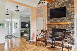 330 Wellington Rd, Saint Pauls, NC 28384 - Photo 5