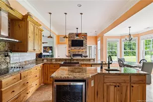 330 Wellington Rd, Saint Pauls, NC 28384 - Photo 9