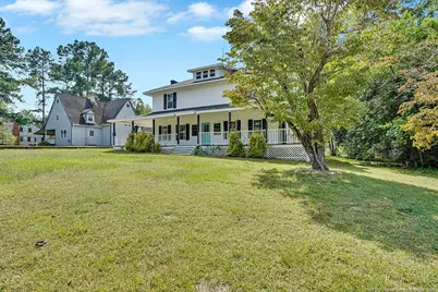 201 N College Street, Red Springs, NC 28377 - Photo 3