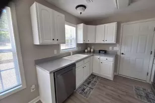 19 Ribbon Oak Ct, Sanford, NC 27332 - Photo 9