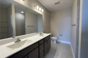 240 Gallery Dr, Spring Lake, NC 28390 - Photo 5