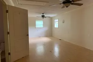 1813 Ashton Rd, Fayetteville, NC 28304 - Photo 7