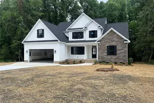 308 Coffman Dr, Pikeville, NC 27863 - Photo 3