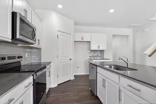 274 Hartfield Ave, Raeford, NC 28376 - Photo 17