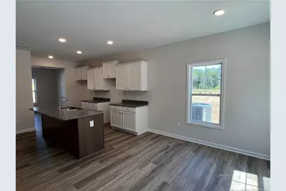 528 Traveller Way, Raeford, NC 28376 - Photo 5