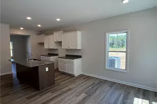 528 Traveller Way, Raeford, NC 28376 - Photo 5