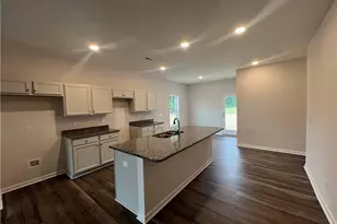 160 Dalton Dr, Lumber Bridge, NC 28357 - Photo 3