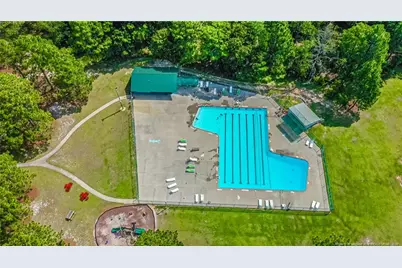 516 Carolina Way, Sanford, NC 27332 - Photo 9