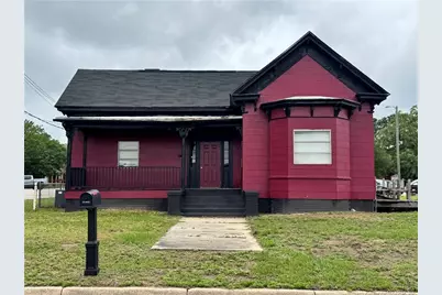 202 W West Main Street W, Hamlet, NC 28345 - Photo 1