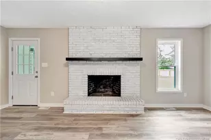 406 W 34th St, Lumberton, NC 28358 - Photo 9