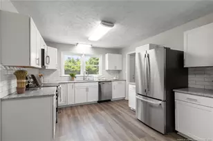 329 W Railroad St, Parkton, NC 28371 - Photo 13