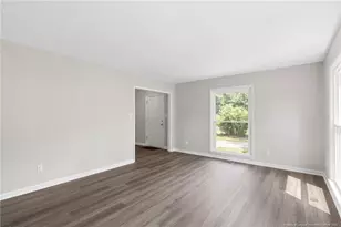 329 W Railroad St, Parkton, NC 28371 - Photo 9