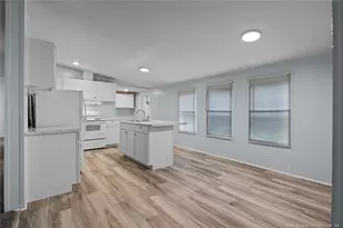 106 Cameo Ln, Parkton, NC 28371 - Photo 5