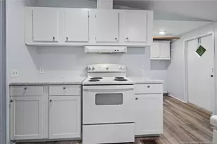 106 Cameo Ln, Parkton, NC 28371 - Photo 7