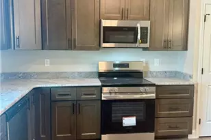 604 Cypress St, Roseboro, NC 28382 - Photo 11