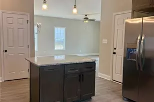 604 Cypress St, Roseboro, NC 28382 - Photo 9