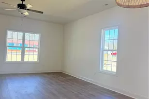 604 Cypress St, Roseboro, NC 28382 - Photo 7