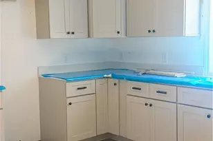 604 Cypress St, Roseboro, NC 28382 - Photo 7