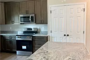 604 Cypress St, Roseboro, NC 28382 - Photo 13