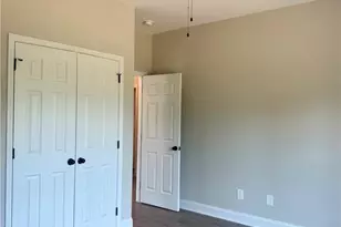 604 Cypress St, Roseboro, NC 28382 - Photo 21