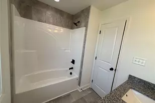 312 Baymeadow Bnd, Lumberton, NC 28358 - Photo 17