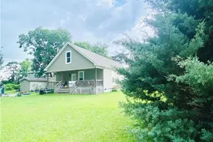 9167 Deep Branch Rd, Pembroke, NC 28372 - Photo 3