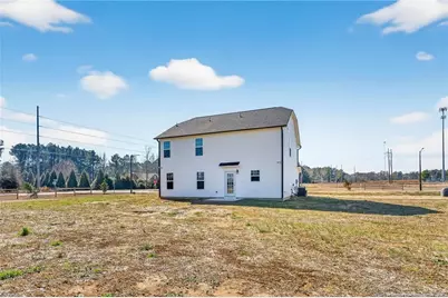 5877 Panther Drive, Hope Mills, NC 28348 - Photo 25