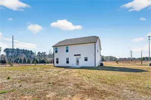 5877 Panther Dr, Hope Mills, NC 28348 - Photo 25