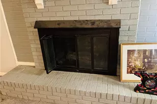 639 Berwick Dr, Fayetteville, NC 28314 - Photo 5