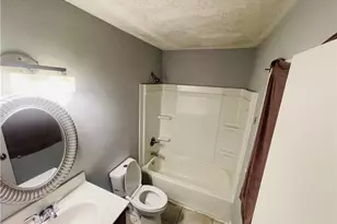 639 Berwick Dr, Fayetteville, NC 28314 - Photo 9