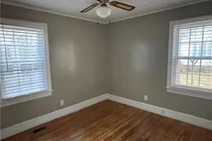 116 N Wright St, Raeford, NC 28376 - Photo 7