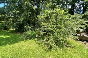 510 Arrington St, Rowland, NC 28383 - Photo 17