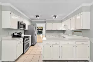 2944 Wedgeview Dr, Fayetteville, NC 28306 - Photo 15