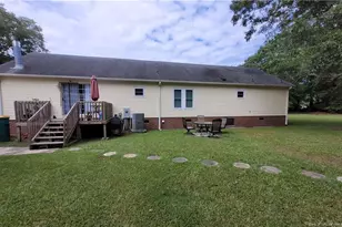 2508 N Roberts Ave N, Lumberton, NC 28358 - Photo 3