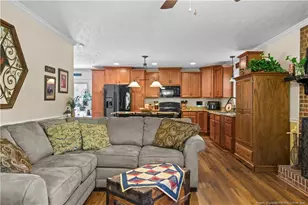 606 McLean St, Raeford, NC 28376 - Photo 7