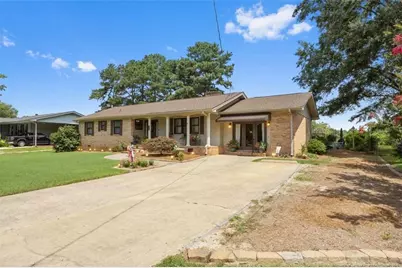 113 Castle Drive, Smithfield, NC 27577 - Photo 3