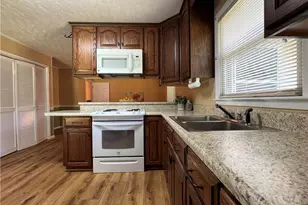 1426 Red Springs Rd, Raeford, NC 28376 - Photo 15