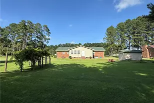 1426 Red Springs Rd, Raeford, NC 28376 - Photo 9