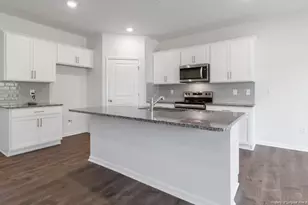 3121 Platinum Cir, West End, NC 27376 - Photo 7